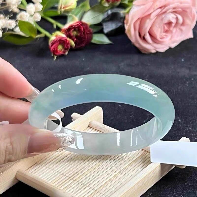 Women s Oil Green Ice-Waxy Jade Bangle with Floating Flowers, Made from Burmese Ice-Type Old Pit Jadeite. 58mm браслета