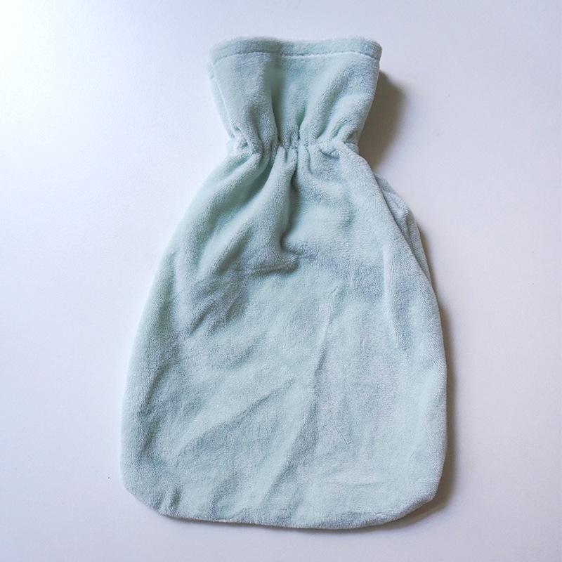 Bolsa de Água Quente Portátil de PVC Espessado com Aquecedor de Mãos de Pelúcia Sarjada.