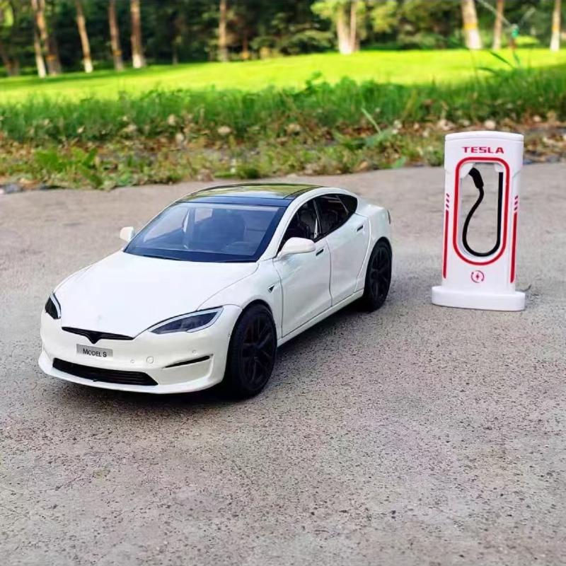 1/24 Tesla modelin S alaşım Metal pres döküm Model araba minyatürleri simülasyon ses ve hafif araç hediyeler için erkek
