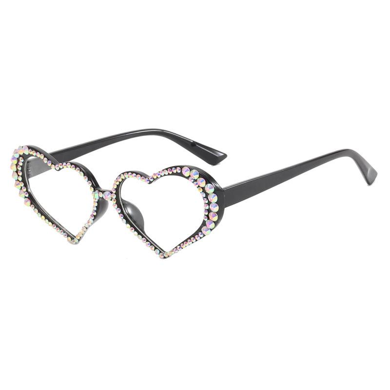 Love Heart Diamond Sunglasses for Women Brand Designer Style Latest Fashion Gradient Eyewear Rhinestone Cat Eye Shape Sun Eyeglasses UV400