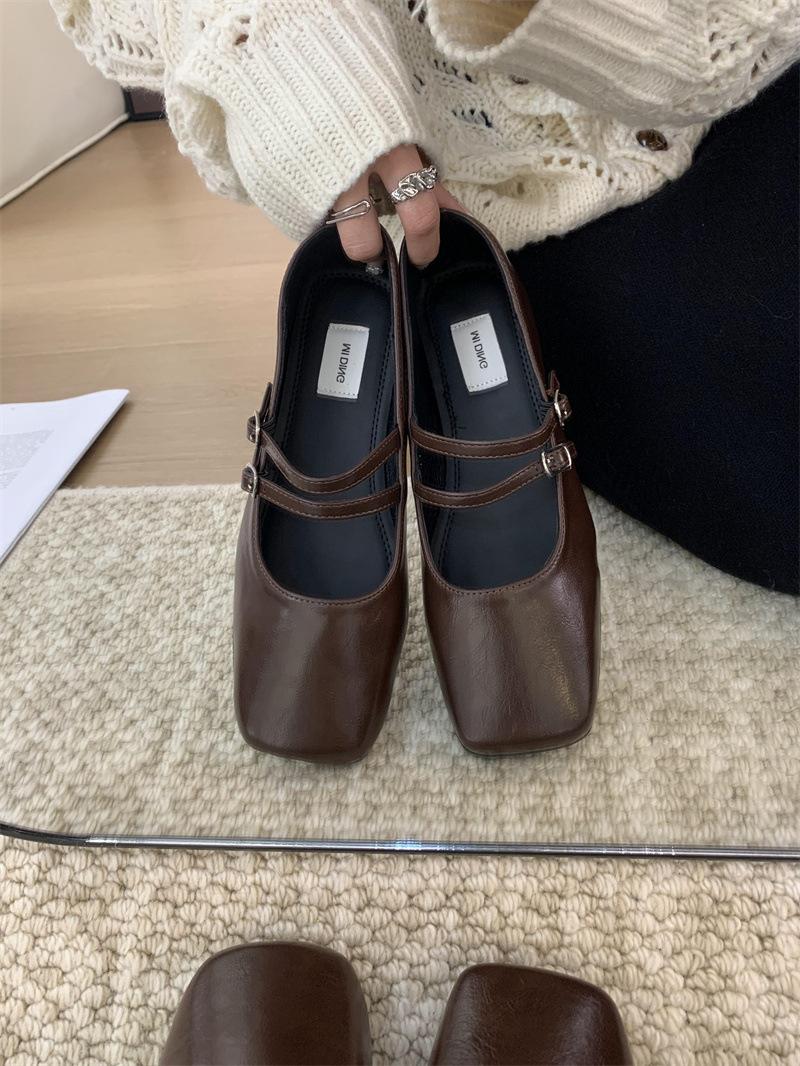 

Французские серебристые туфли-лодочки женские 2024 весна новые темпераментные фея для работы квадратный носок легкий вырез туфли Мэри Джейн на плоской подошве 39 коричневый