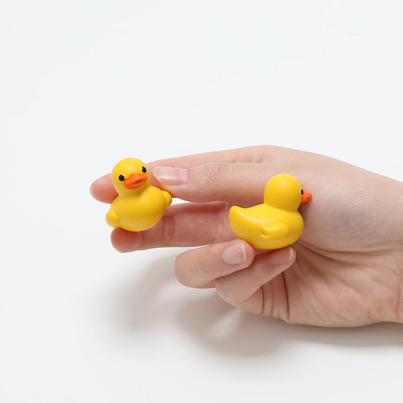 Little Yellow Duck Refrigerator Magnet Duck Mother Carrying Little Duck Cartoon 3D Animal Magnetic Sticker Decoration Po Wall