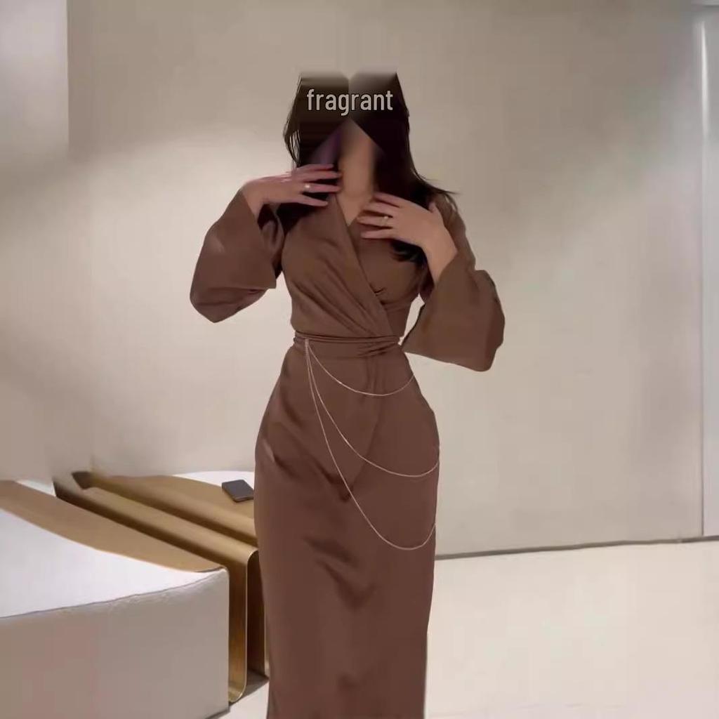 2025 Spring Women's Solid Color Satin Long Dress with Chain Waist