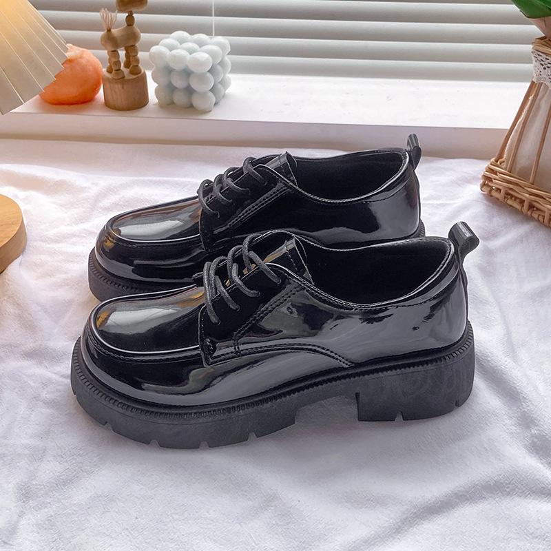 

2025 весна новые глянцевые маленькие кожаные туфли женские ins тренд толстая подошва увеличивающие рост шнуровка ретро колледж британский стиль K1801 40 чёрный