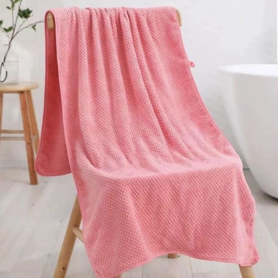 Non-shedding Absorbent Unisex Coral Fleece Bath Towel - Large, Quick-drying, Thickened Pineapple Grid Wrap