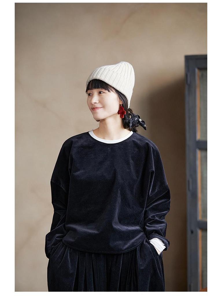 Winter Retro Women's Casual Plush Round Neck Pullover