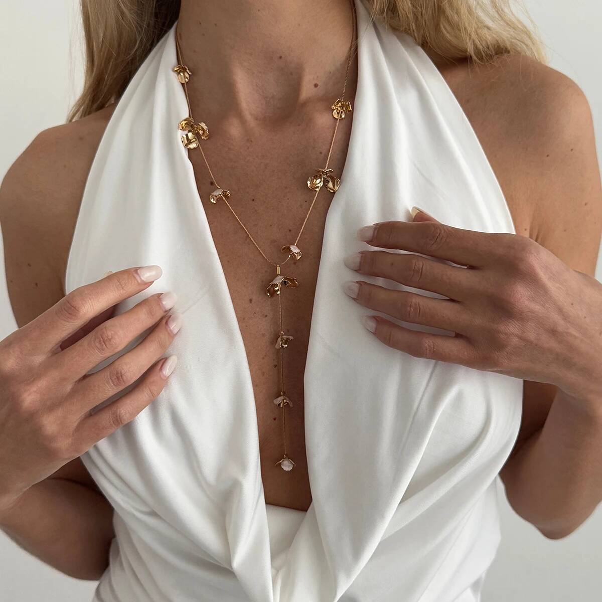 

Ingemark New Exquisite OilDrip Flower Y-Pendant Necklace Women Elegant Long Tassel Necklace Wedding Beach Party Vacation Jewelry