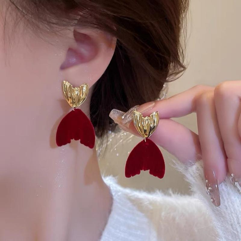 Fashion Temperament Sweet Flower Stud Earrings Women's Red Bow Flower Earrings Versatile Exquisite Daily Atmosphere Earrings