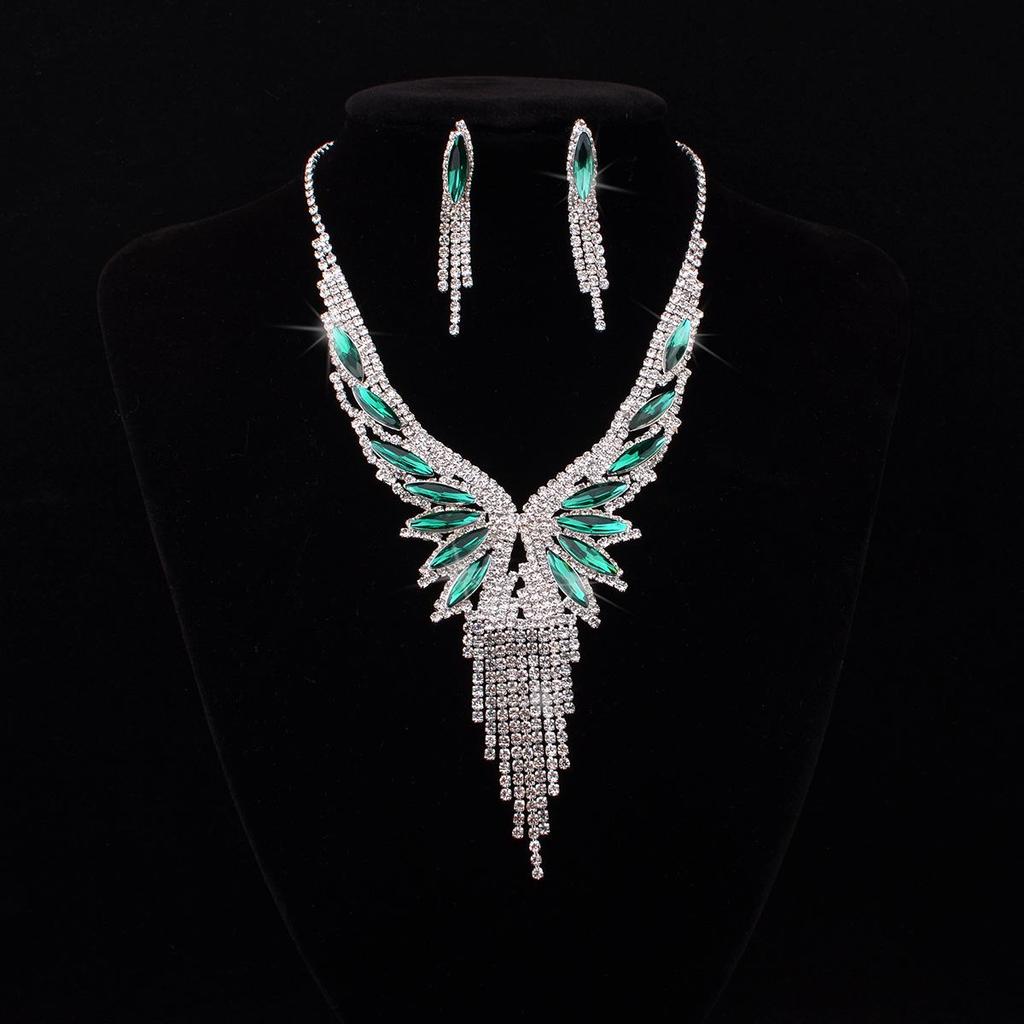 Elegant European & American Alloy Necklace Set - Versatile Bridal & Evening Jewelry