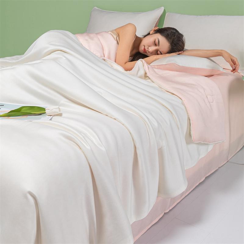 Summer Ice Silk Quilt Bedspread on the bed Air Conditioning Blanket Breathable Silky Comforter Luxury Bedding Double Queen King