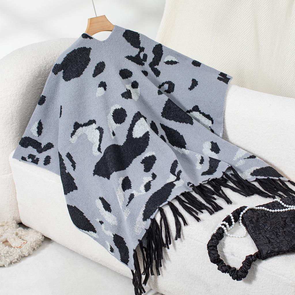 Women's Autumn and Winter Large-size Jacket Contrasting Color Leopard Print Knitted Tassel Cape Shawl Sweater Cape