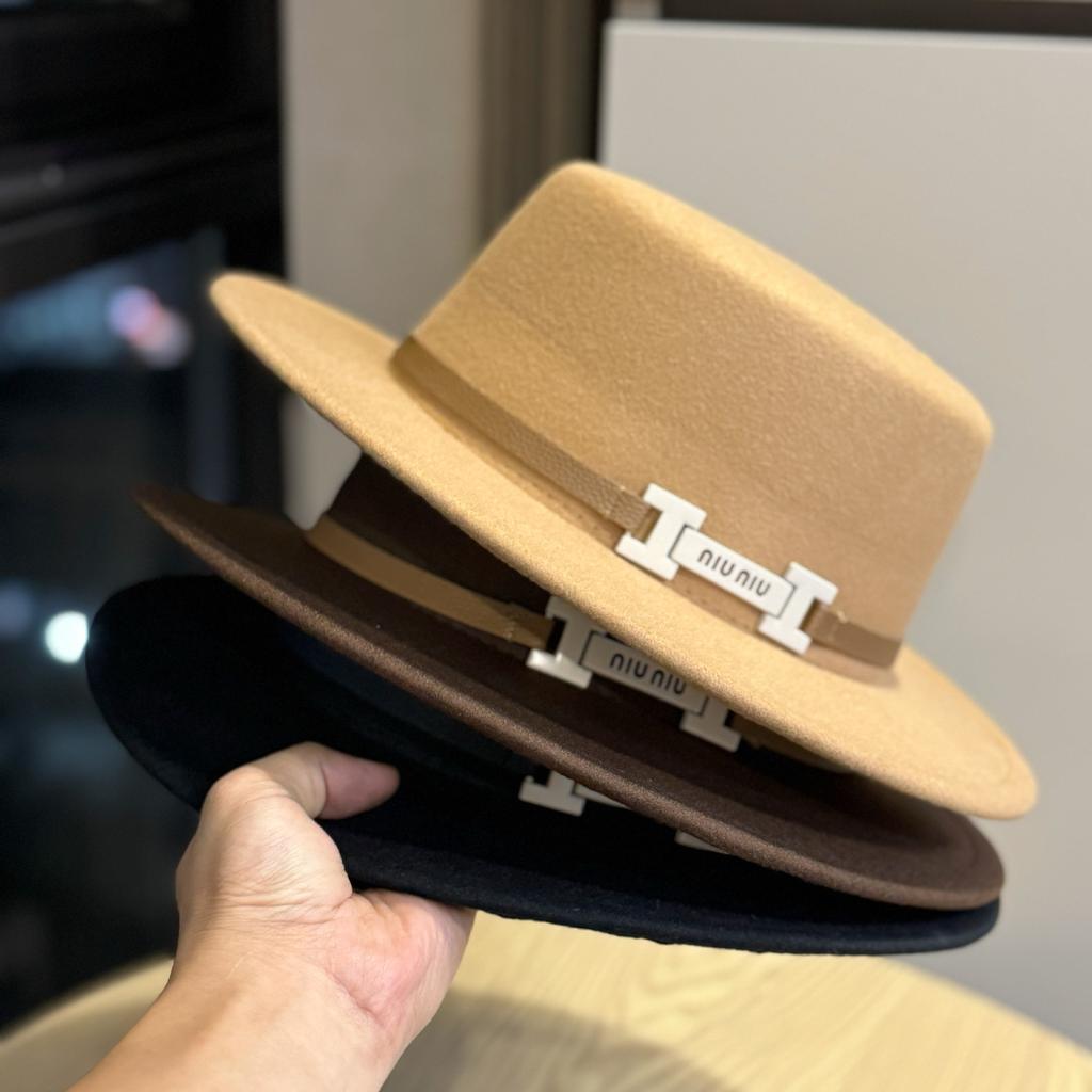 New Style Woolen Flat Top Hat Korean Style Autumn and Winter British Versatile Cowboy Hat Design Felt Hat for Men and Women Traveling