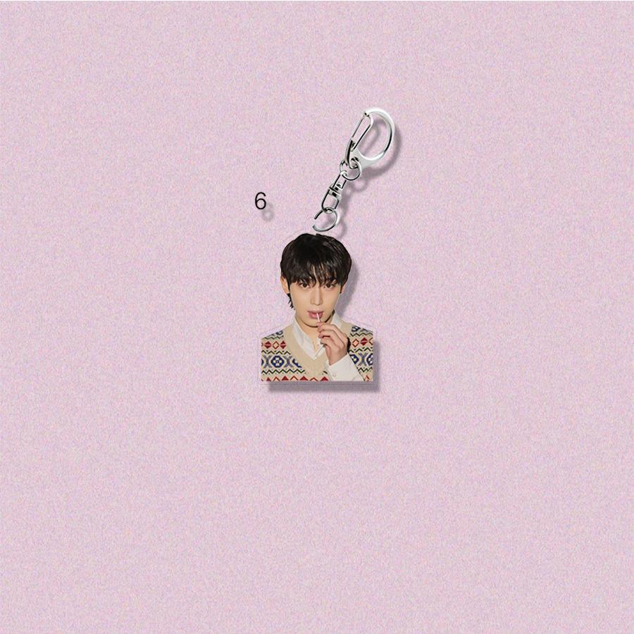 ENHYPEN Cute Casual Photo Keychain, ENHYPEN Member Portrait Acrylic Pendant, Kpop Fans Aesthetic Bag Charm