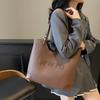Fashion Large-capacity Tote Bag Women's New Casual Versatile Fashion Commuter Shoulder Armpit Bag
