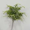 Decoração de casa – Flores e coroas artificiais