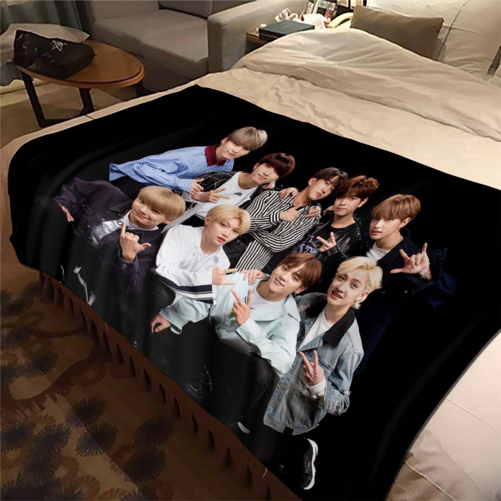 Stray Kids Blanket Soft Sofa Cover Kpop Singer Throw Blanket Flannel Blanket Lightweight Warm Bed Blankets for Bedroom Couch