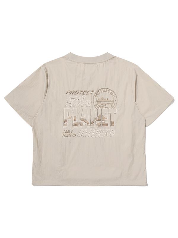 BBC EARTH W Kangaroo Pocket Woven Round T-Shirt_Cream