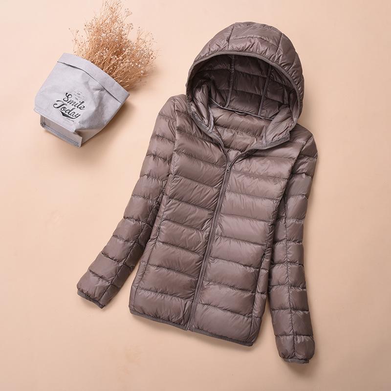 New Light Down Jacket Women's Short White Duck Down Fashion Autumn and Winter Light Jacket