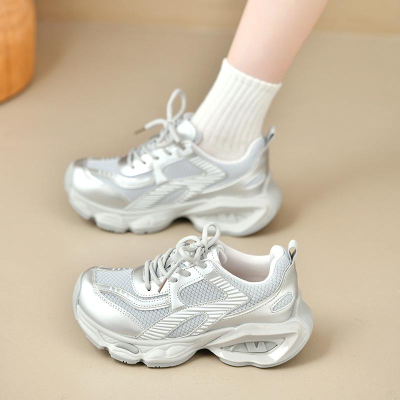 

Сетка лето новый дышащий 2025 универсальные кроссовки для папы женская мода шнуровка платформа спортивные повседневные белые туфли 40 серебряный