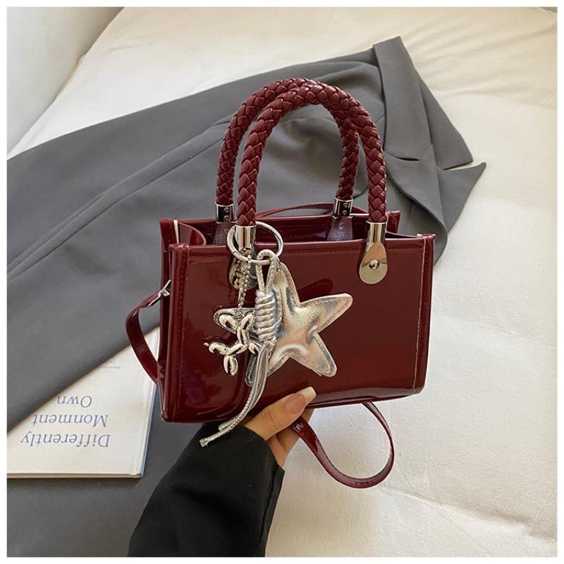 

A Stylish Handbag with A High Level of Appearance A Fashionable and Simple Summer Crossbody Small Square Bag for Women червоний