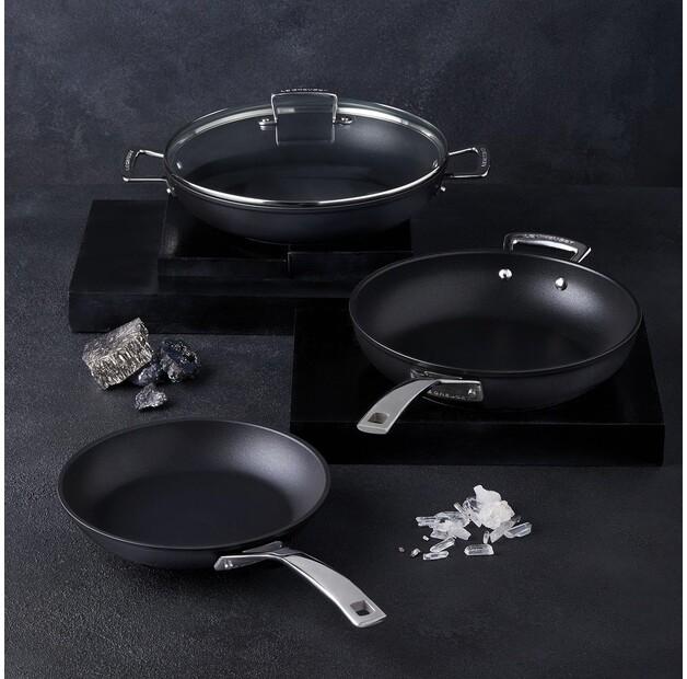 Aluminum Frying Pan with High Sides and an Additional Handle Le Creuset 24 Cm (51101240010002)