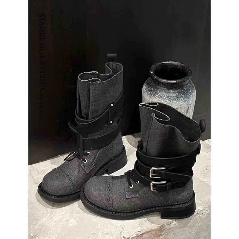 

Модные ретро женские 2025 новые ботильоны на толстом каблуке с ремешком и пряжкой, универсальные повседневные мотоциклетные ботинки 40 чёрный