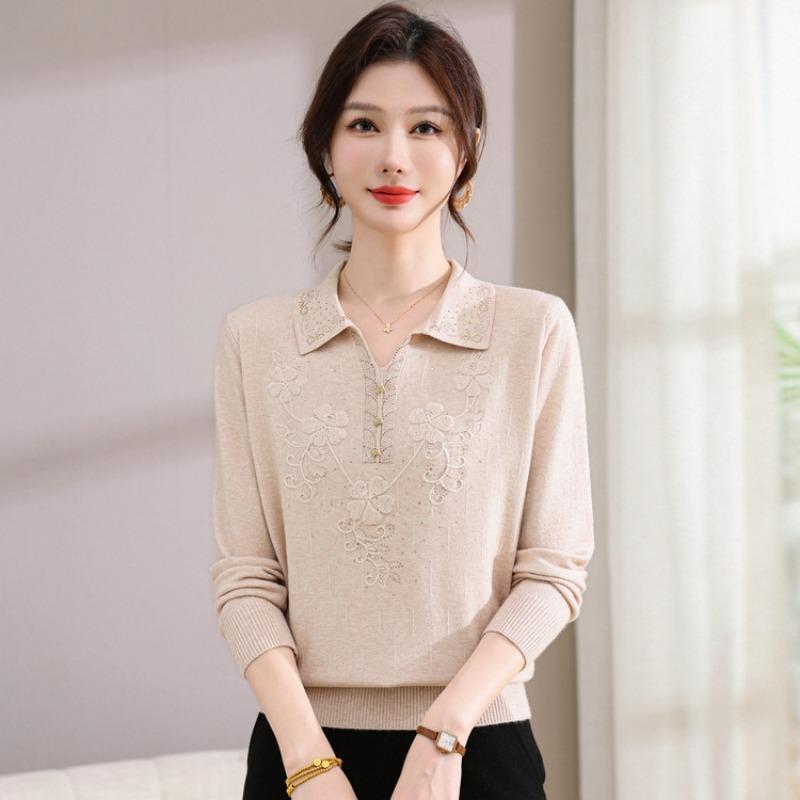 Middle-aged and Elderly Women's Autumn Sweater Long-sleeved Age-reducing Knitted Sweater Fashionable Mother's Autumn Lapel Bottoming Top