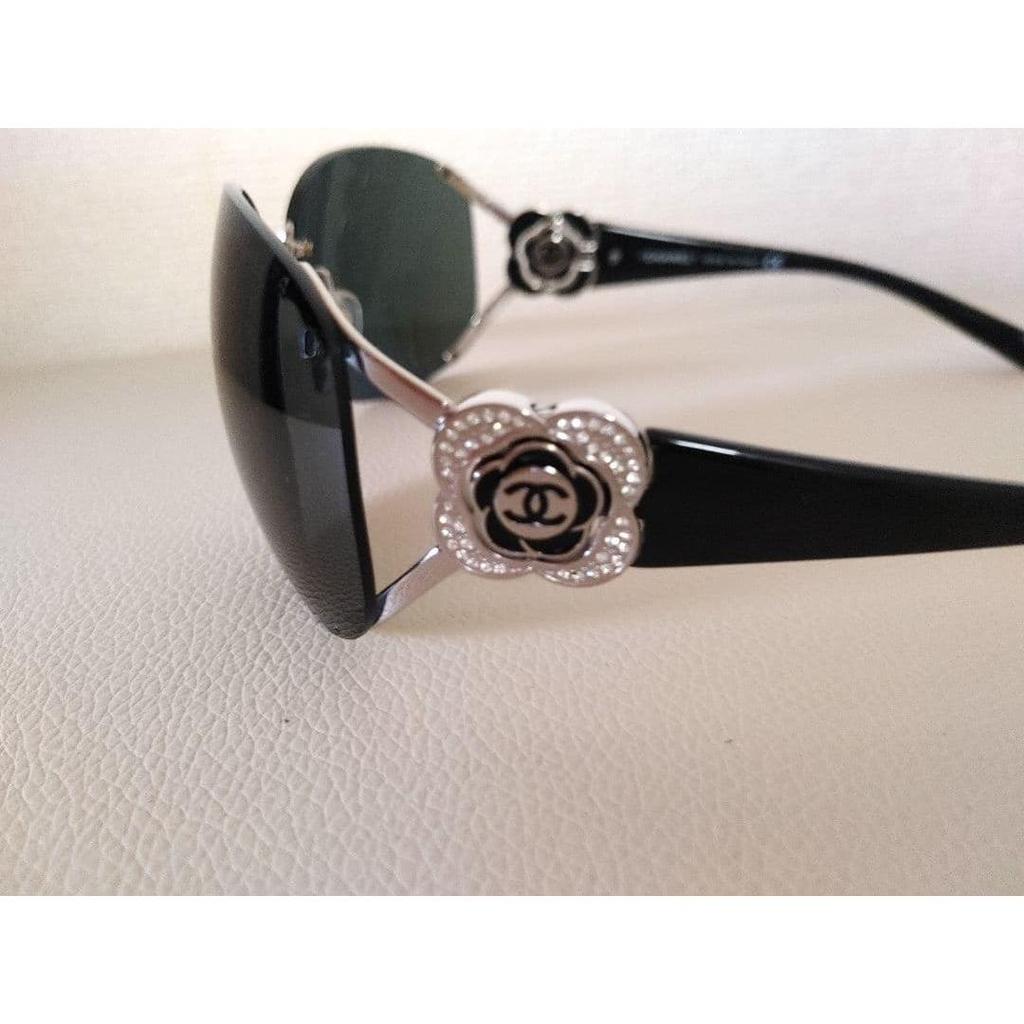 Used CHANEL Camellia Sunglasses Black
