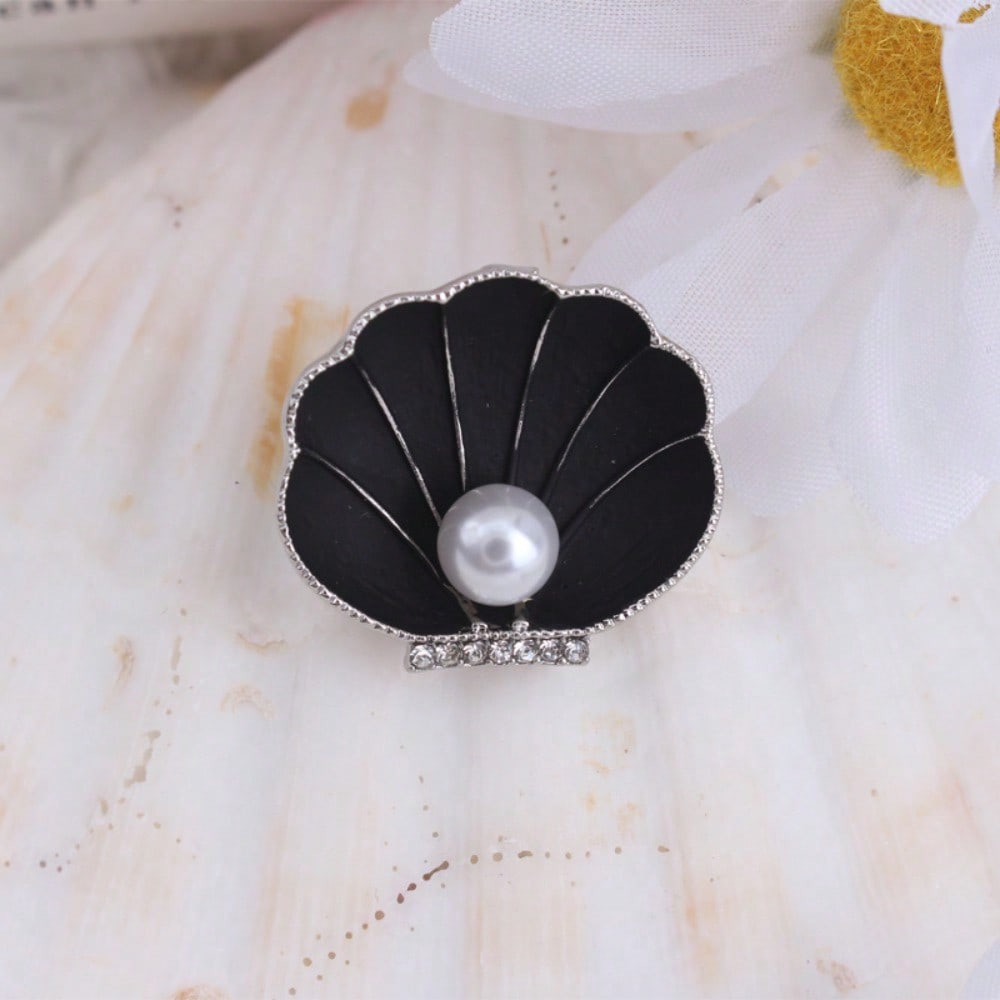

Women s Brooch - Pearl Inlaid Style, Retro Elegant & Fashion Creative, Exquisite Craftsmanship, Embellishes Bags, Ideal for Gift