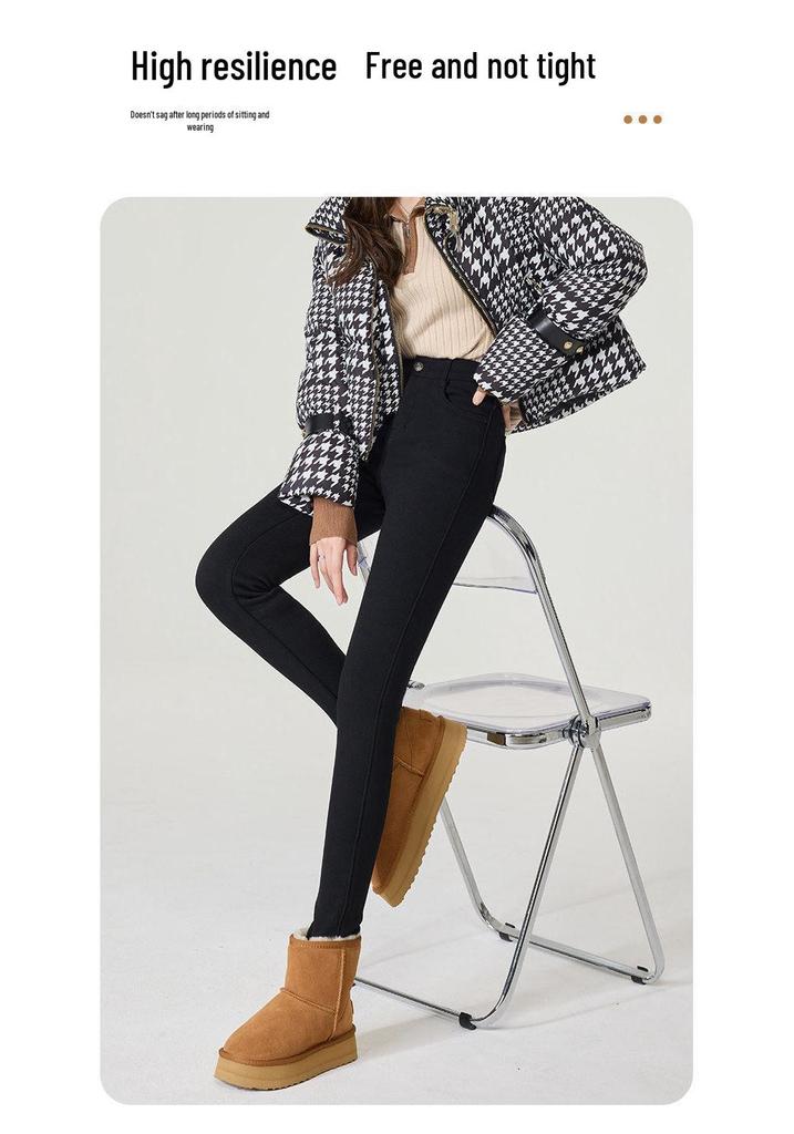 Women's Black Fleece-Lined Thermal Leggings: Warm, High-Waisted, Slim-Fit, Versatile, Thick, Trendy for Autumn/Winter