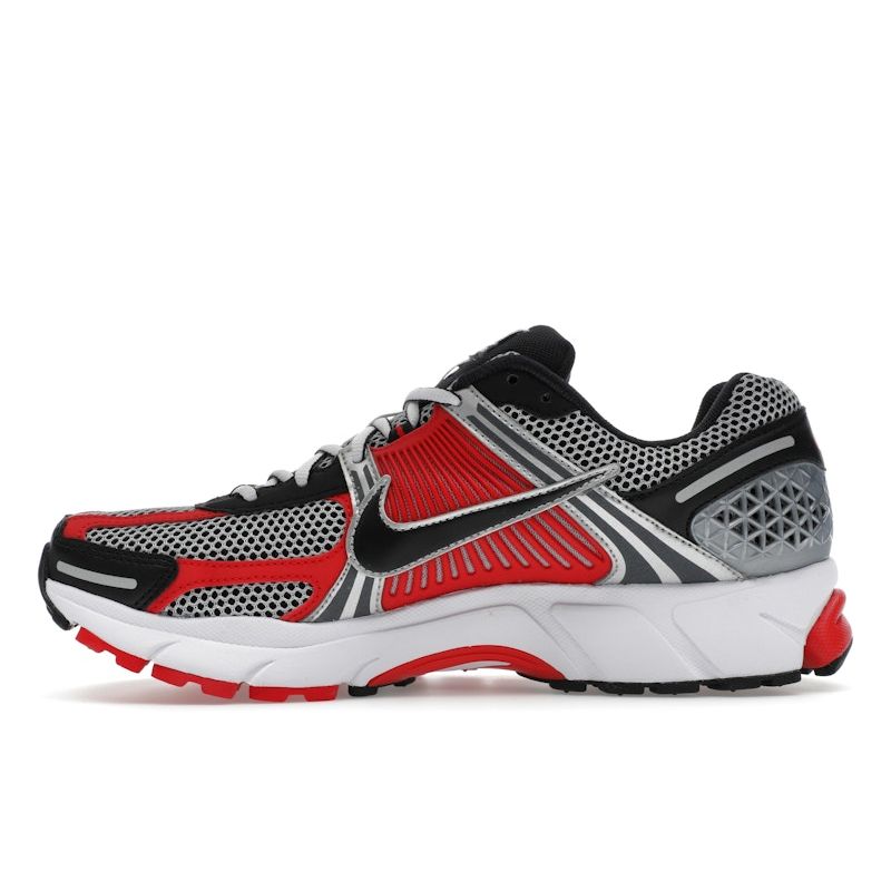 Nike Air Zoom Vomero 5 Metallic Silver University Red Herresneakers Grå Svart Hvit HV0926-095