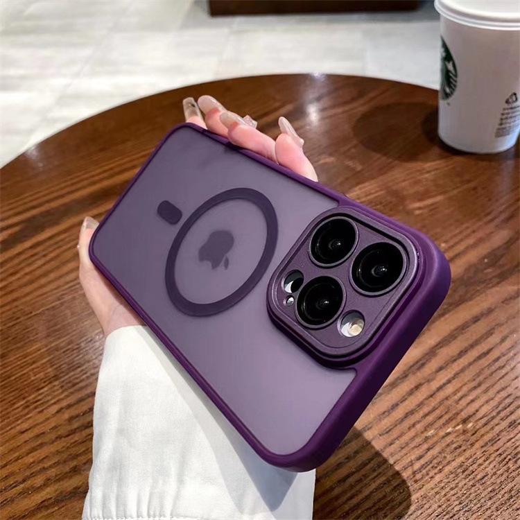 Geeignet für IP16PM Handyhüllen, Hautgefühl Magnetische Anziehung, Apple 15Pro Feine Loch Mattierte Linse Vollständige Abdeckung Schutzhülle