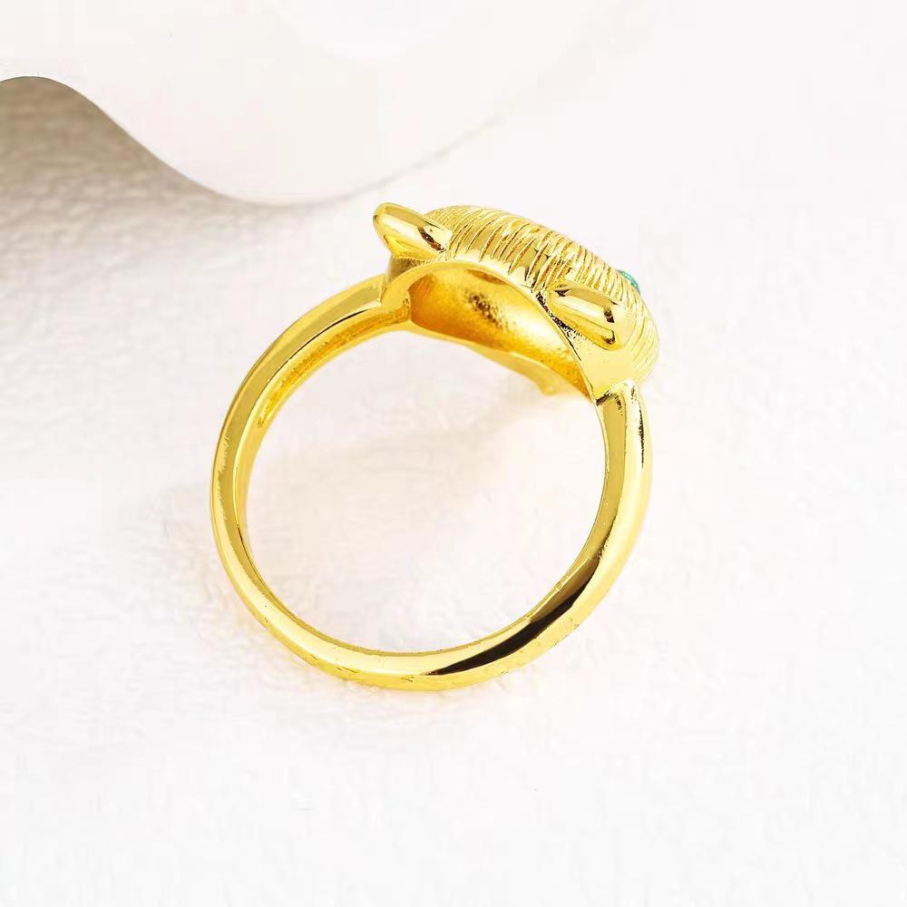 Ciondolo Gatto Oro Sabbia Vietnamita: Ciondolo Gatto Placcato Oro Rame Design di Nicchia per Donne
