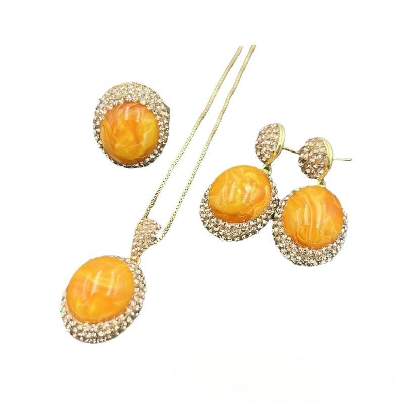 Bienenwachs Jade Inlay Dreiteiliges Set, Personalisierter Mittelalterlicher High-End Punkt Diamant Schmuck