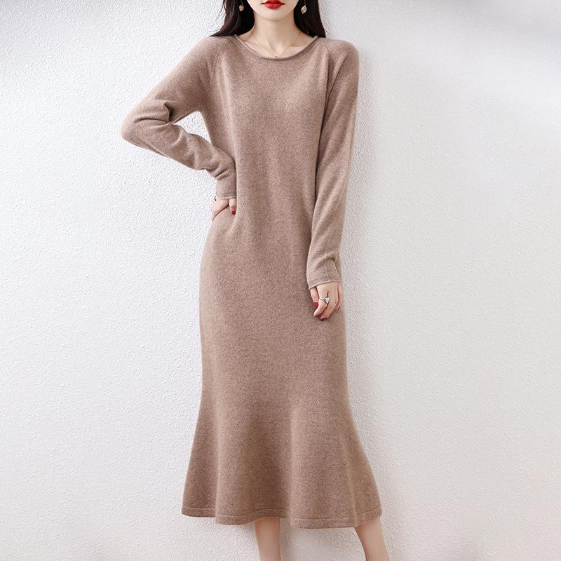 Women's 100% Wool Slimming Over-the-Knee Knitted Dress for Autumn/Winter
