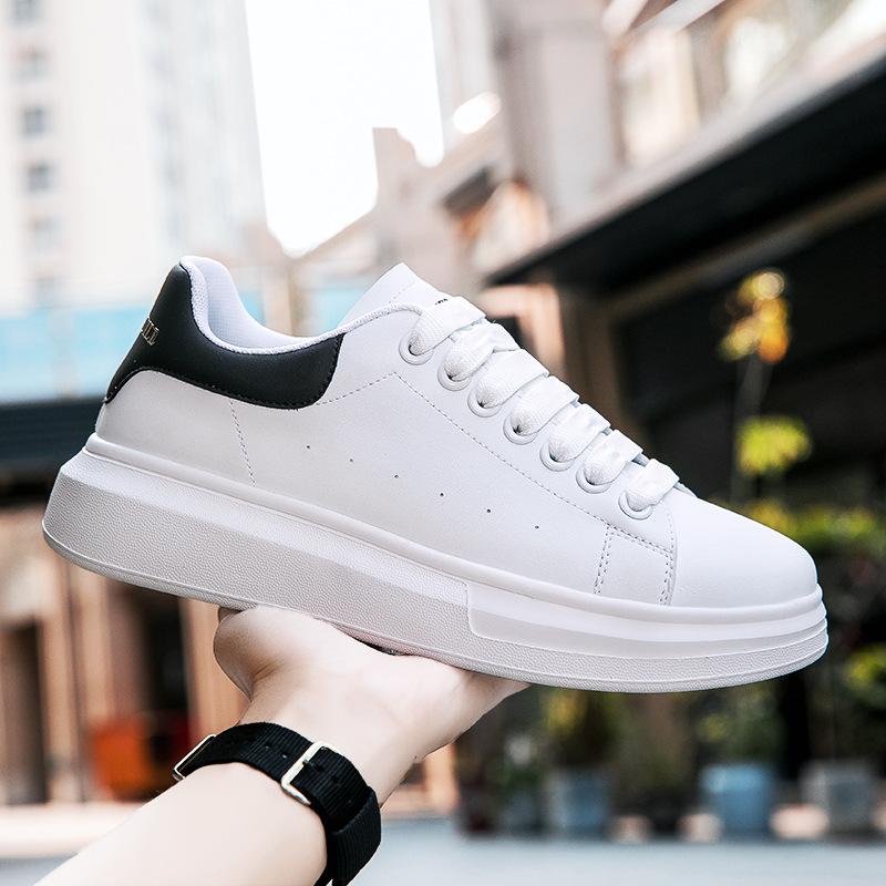 Pantofi bărbați 2025 primăvară și toamnă McQueen casual confortabil tineresc versiune coreeană trend pantofi simpli albi pantofi de bord respirabili versatili