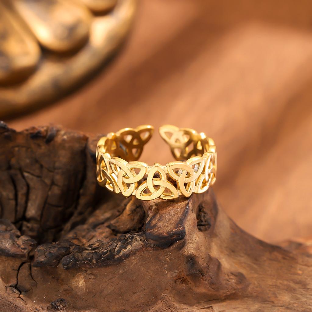 European and American jewelry ring fashion niche light luxury opening hollow finger ring stainless steel ring