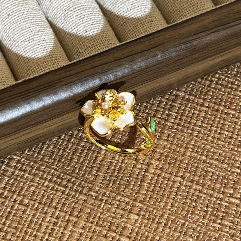 2026 Japanese Symphony Universe Personality Light Luxury Geometric Flower Ring Women's Horse Rich Simple Temperament Ring