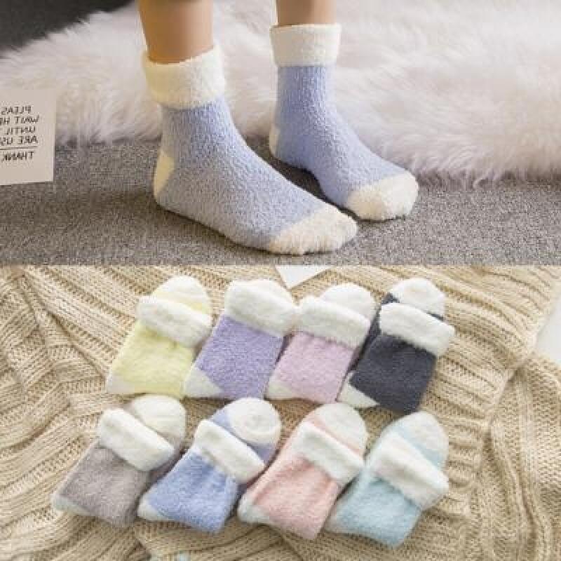 Kissing Me Warm Winter Sleep Fur Socks 4-Pair Set 4 pairs evenly