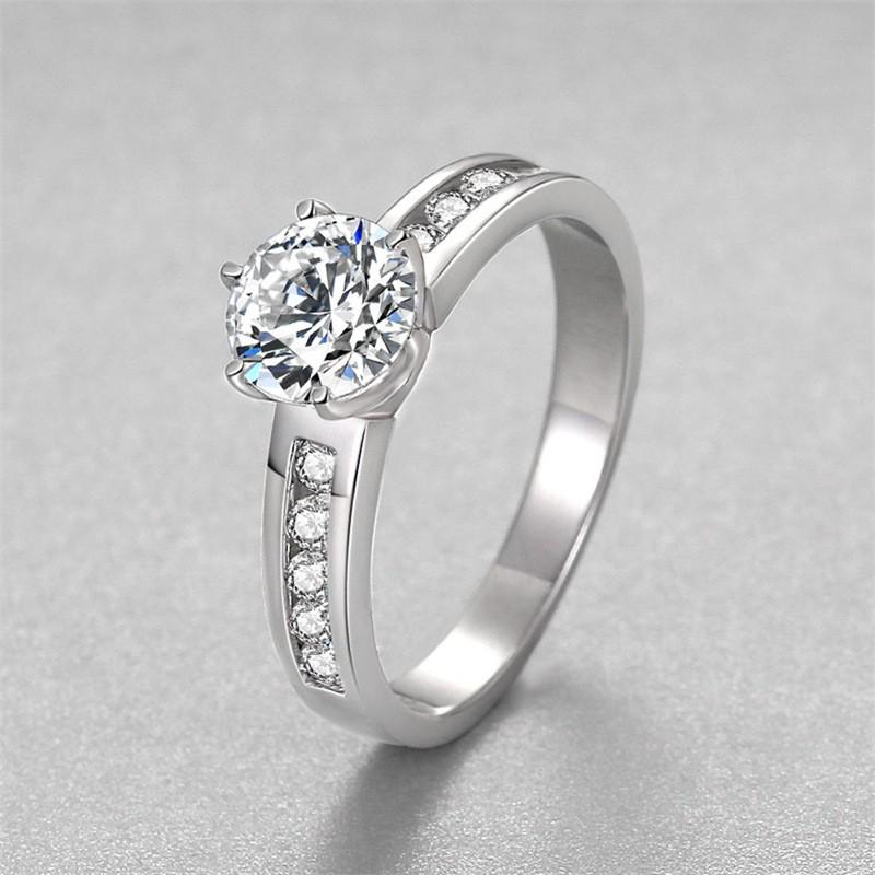 1 Carat D Color Moissanite Ring, Six-Prong Crown Design, 925 Sterling Silver, Light Luxury Jewelry