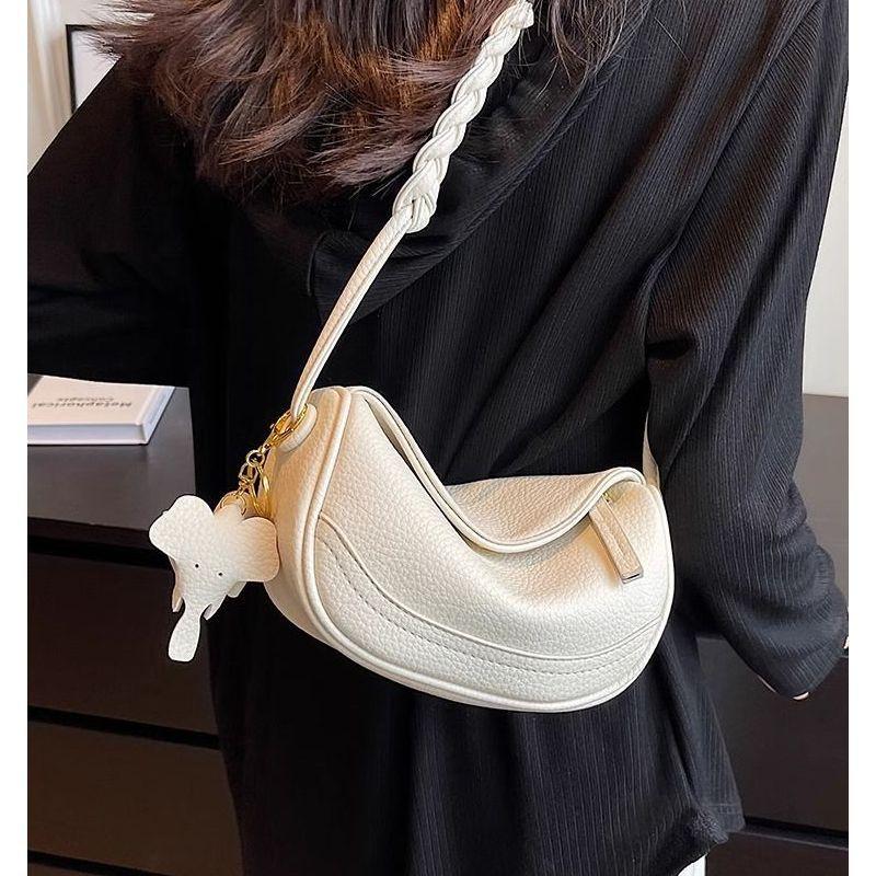 High-value French Niche Bag Women's 2025 New One-shoulder Crossbody Bag Explosive Niche Versatile Saddle Dumpling Bag