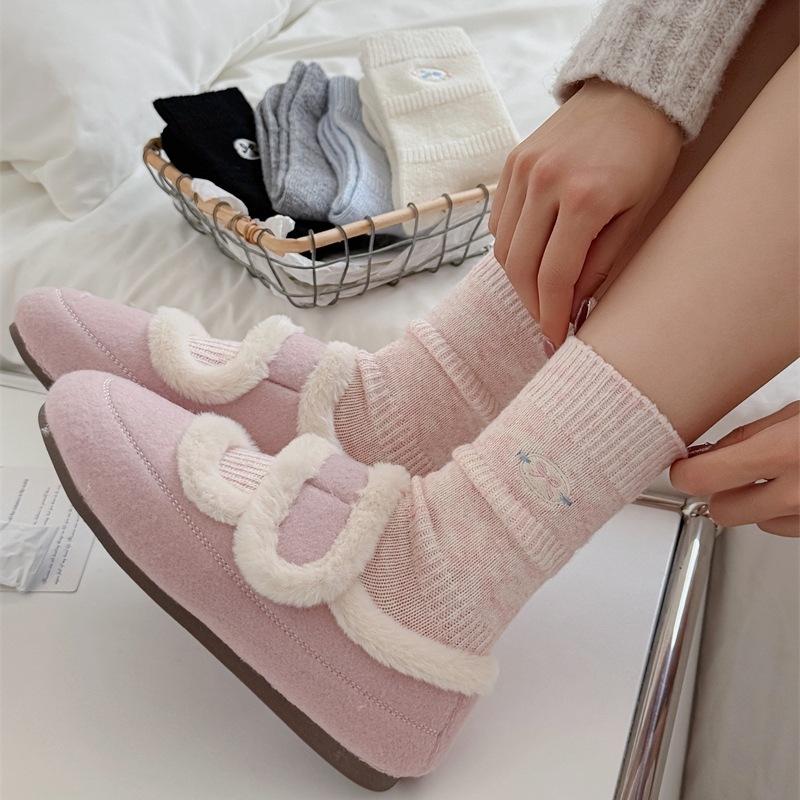 Ladies Winter Plush Thickened Warm Sweet Embroidered Bow Wool Pile Pile Socks