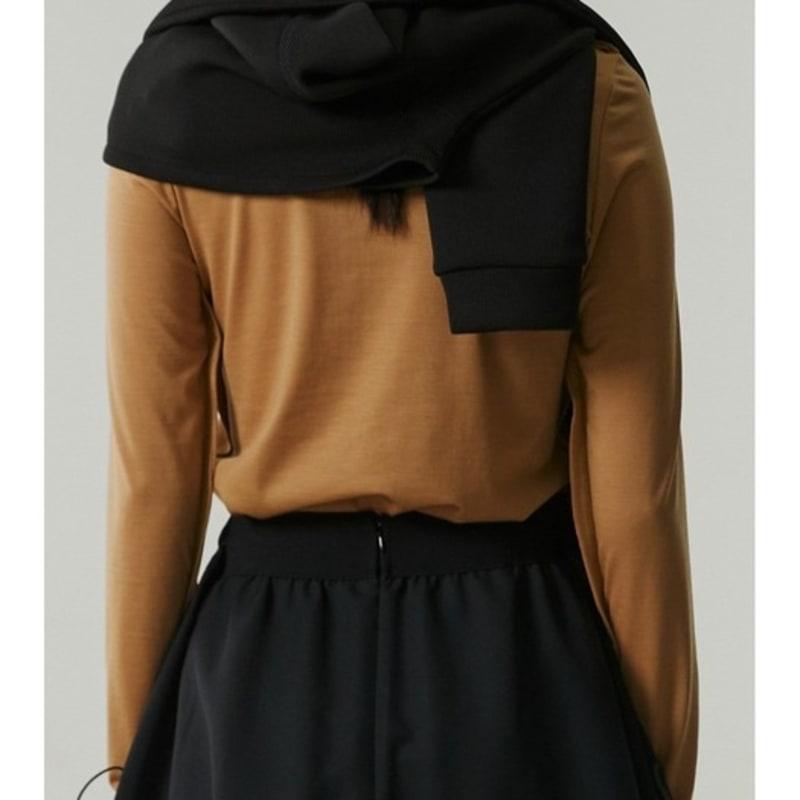 RE;CODE Asymmetry Sleeve Muffler (Over Fit)_RYAAA22801BKX