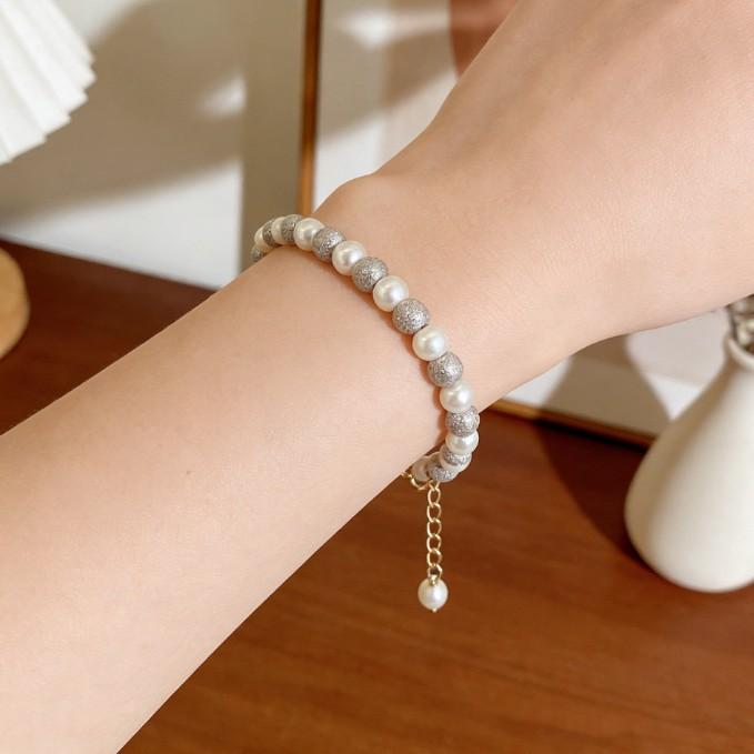 

Light Luxury Gentle Temperament Pearl Silver Flash Texture Bracelet Niche High-End Pearl Bracelet Daily Versatile Accessories