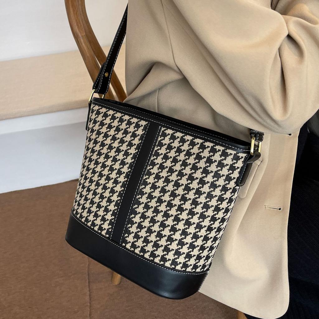 Large-capacity bag women's bag 2025 new niche thousand bird grid shoulder bag crossbody bag underarm bucket bag tide