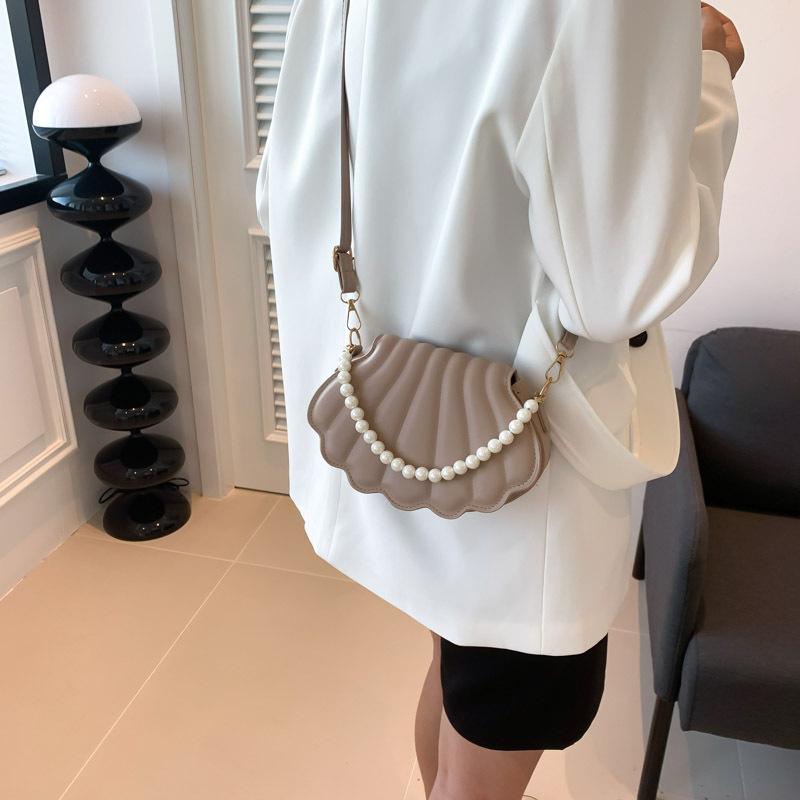 Shell Shaped Crossbody Bag Fashion Mini Shoulder Bag Womens Faux Pearl Chain Handbag ARI