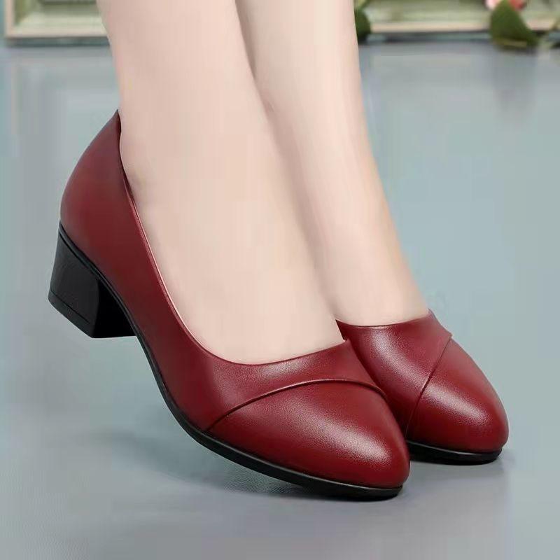 Women's Soft Leather Shoes Low Heel Comfortable Non-slip Work Shoes Mother Shoes