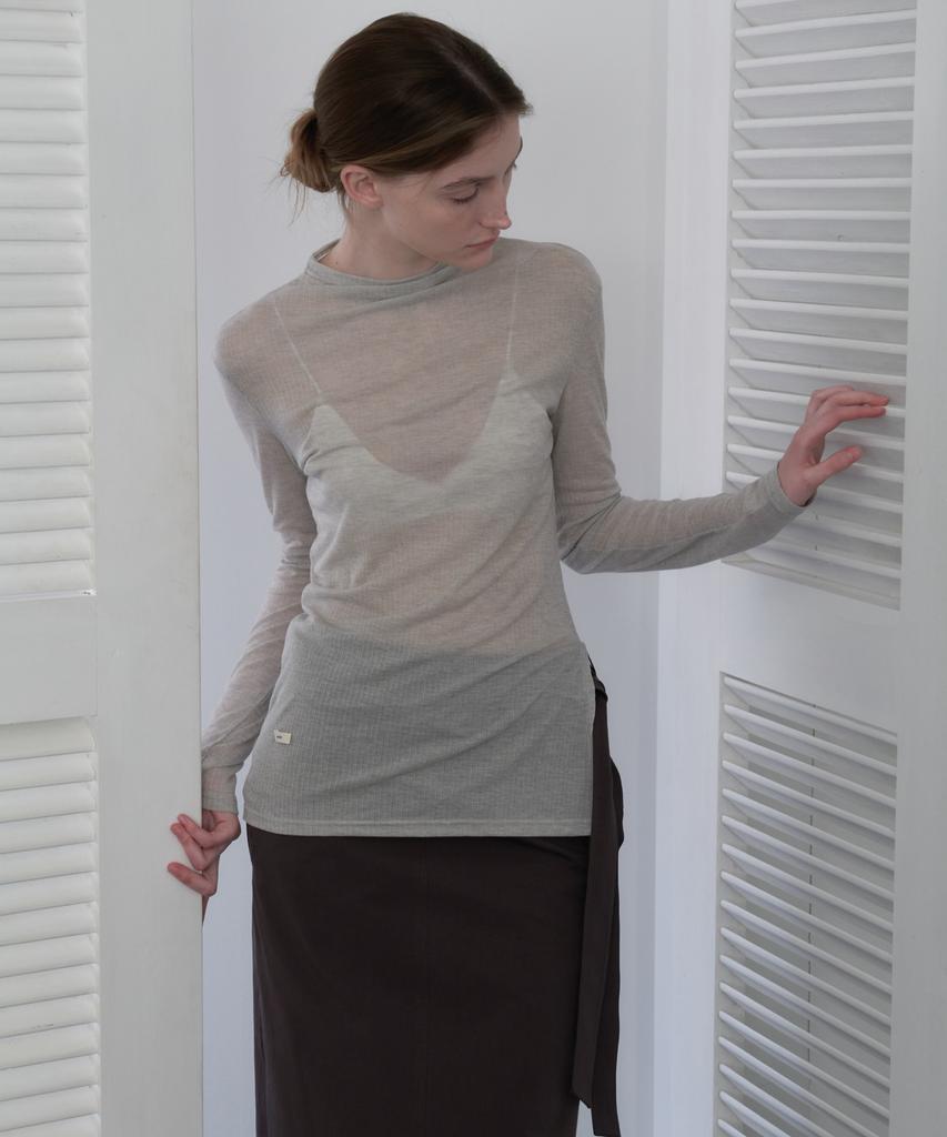 Aente Sheer Slit T-Shirt - Gray