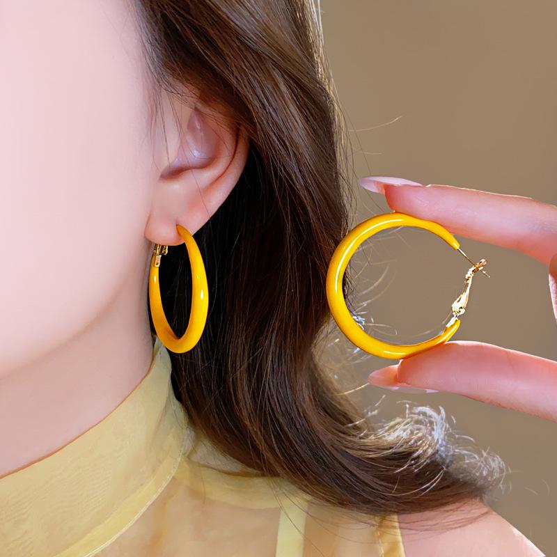 2025 Yellow Circle Light Luxury Stud Earrings: Unique High-End Design for Women