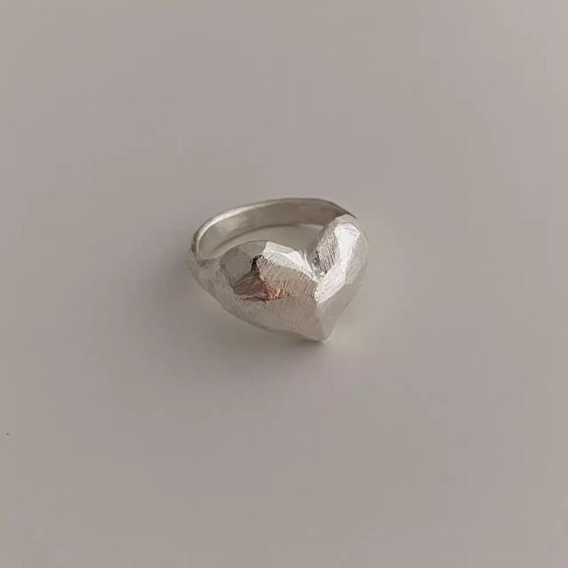 

Шикарное медное кольцо в форме сердца для женщин с модным регулируемым дизайном, идеально для повседневной носки